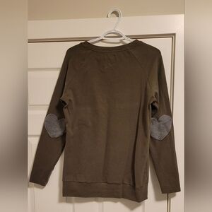 Ampersand Avenue Olive Green Sweater SZ M